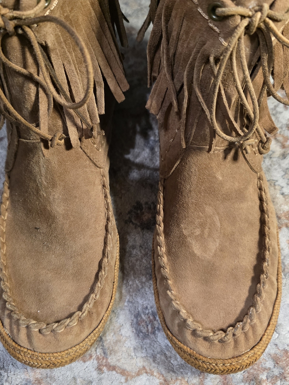 UGG Fringe Suede Moccasin Boots Sized 8